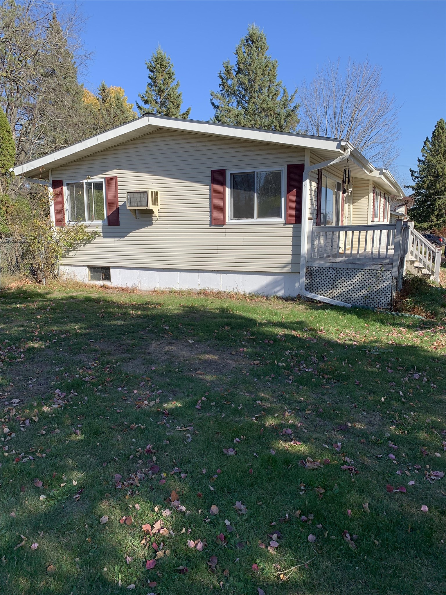 118 9th Street N Property Photo 4