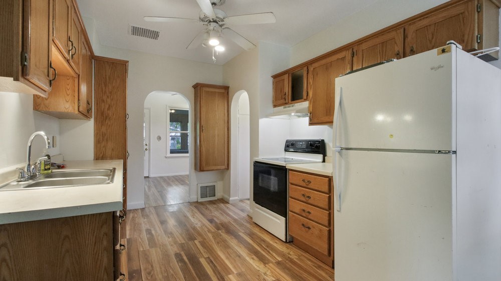35 Hatten Avenue Property Photo 6