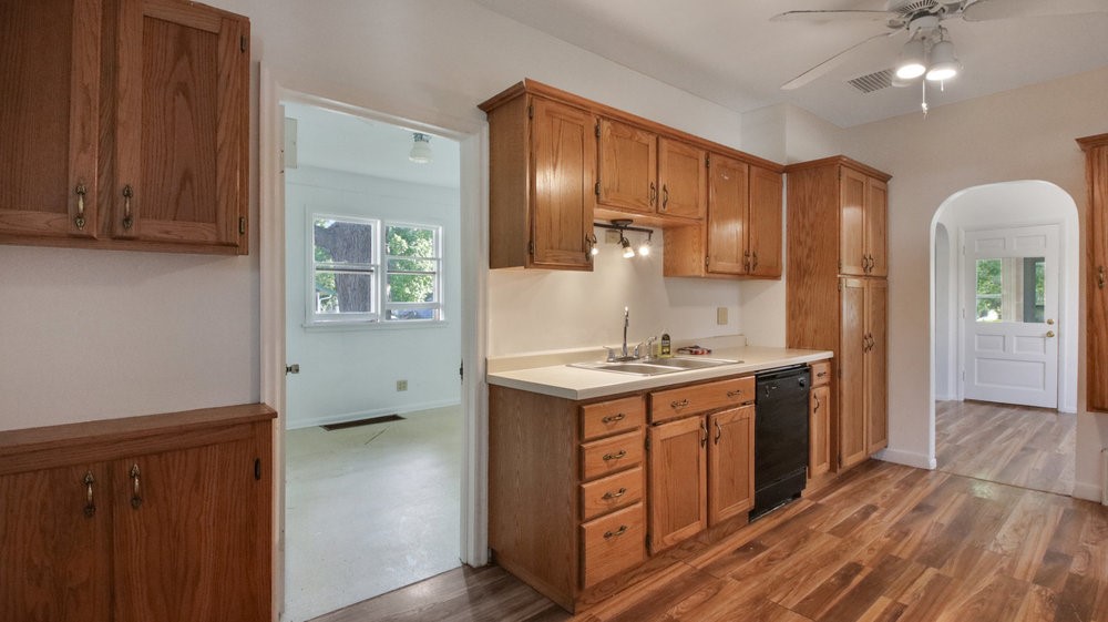 35 Hatten Avenue Property Photo 13