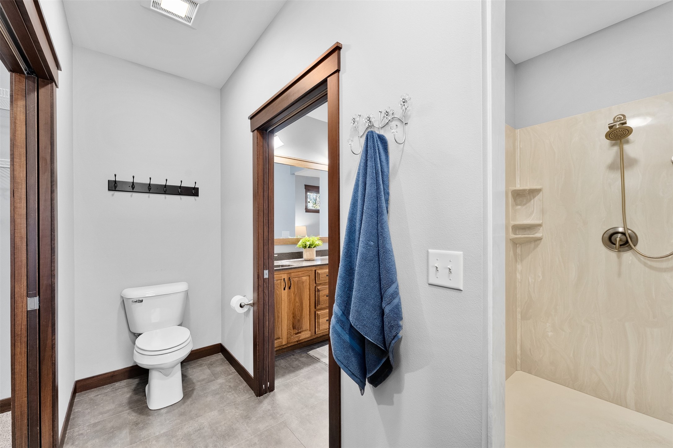 1904 Deblene Lane Property Photo 16
