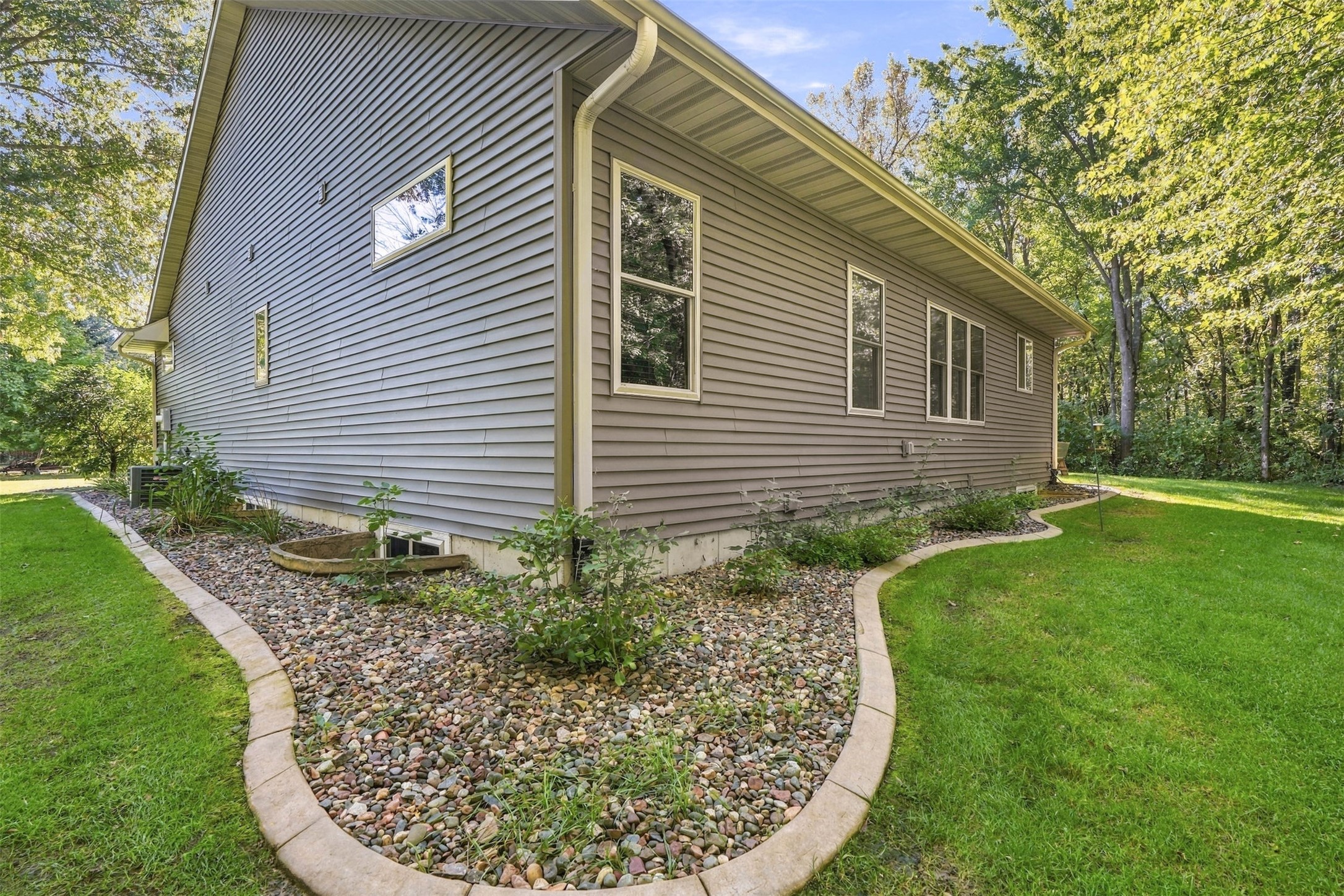 1904 Deblene Lane Property Photo 55