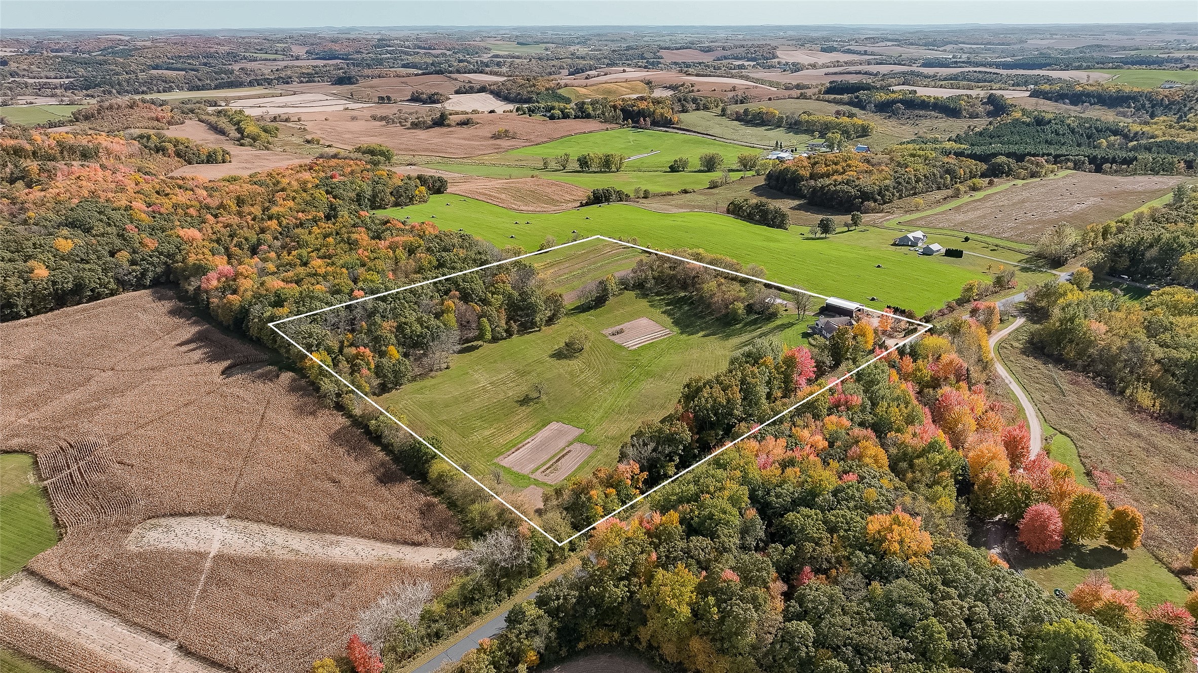 8063 North Road Property Photo 4