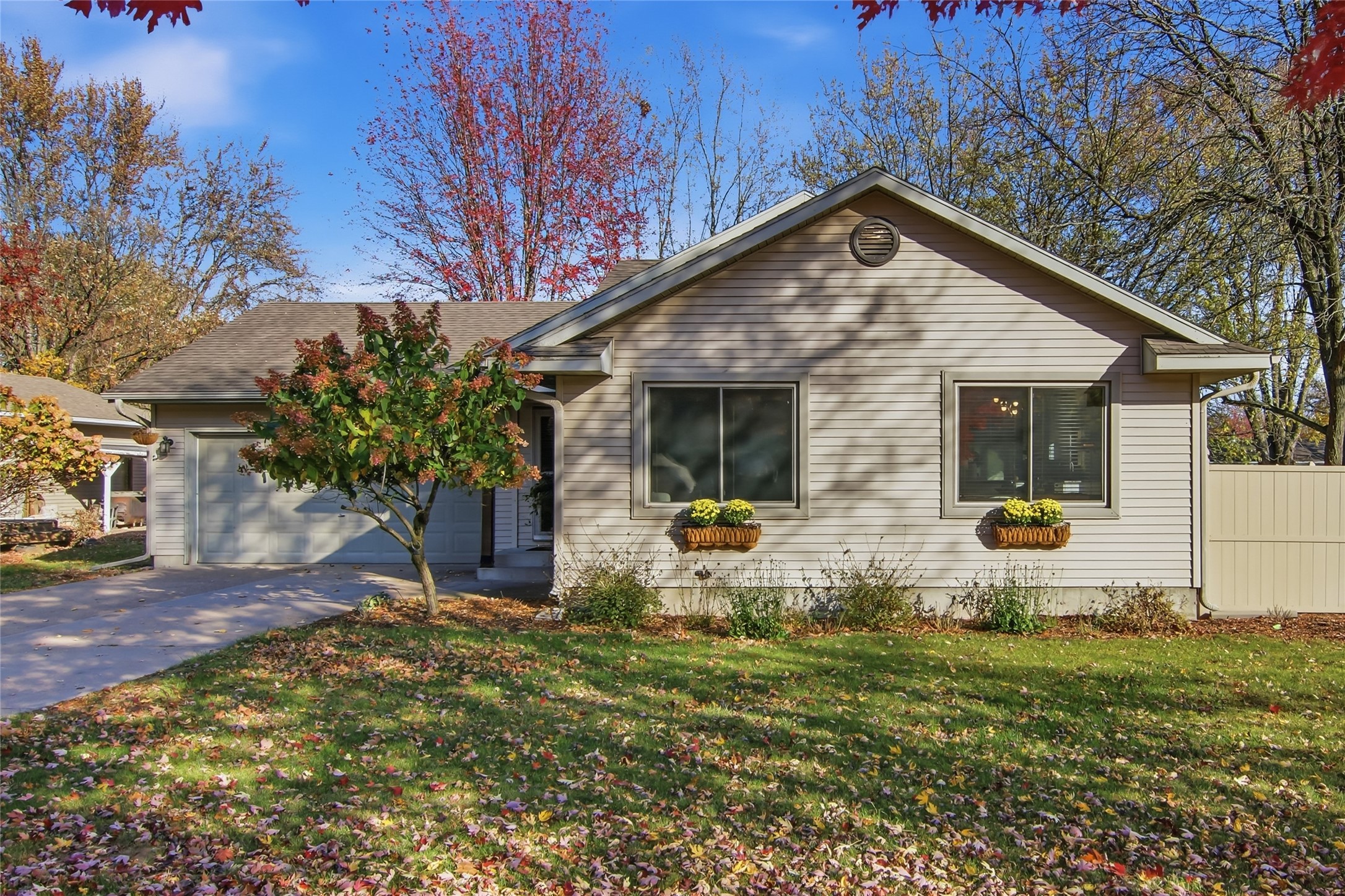 3135 Green View Drive Property Photo 1