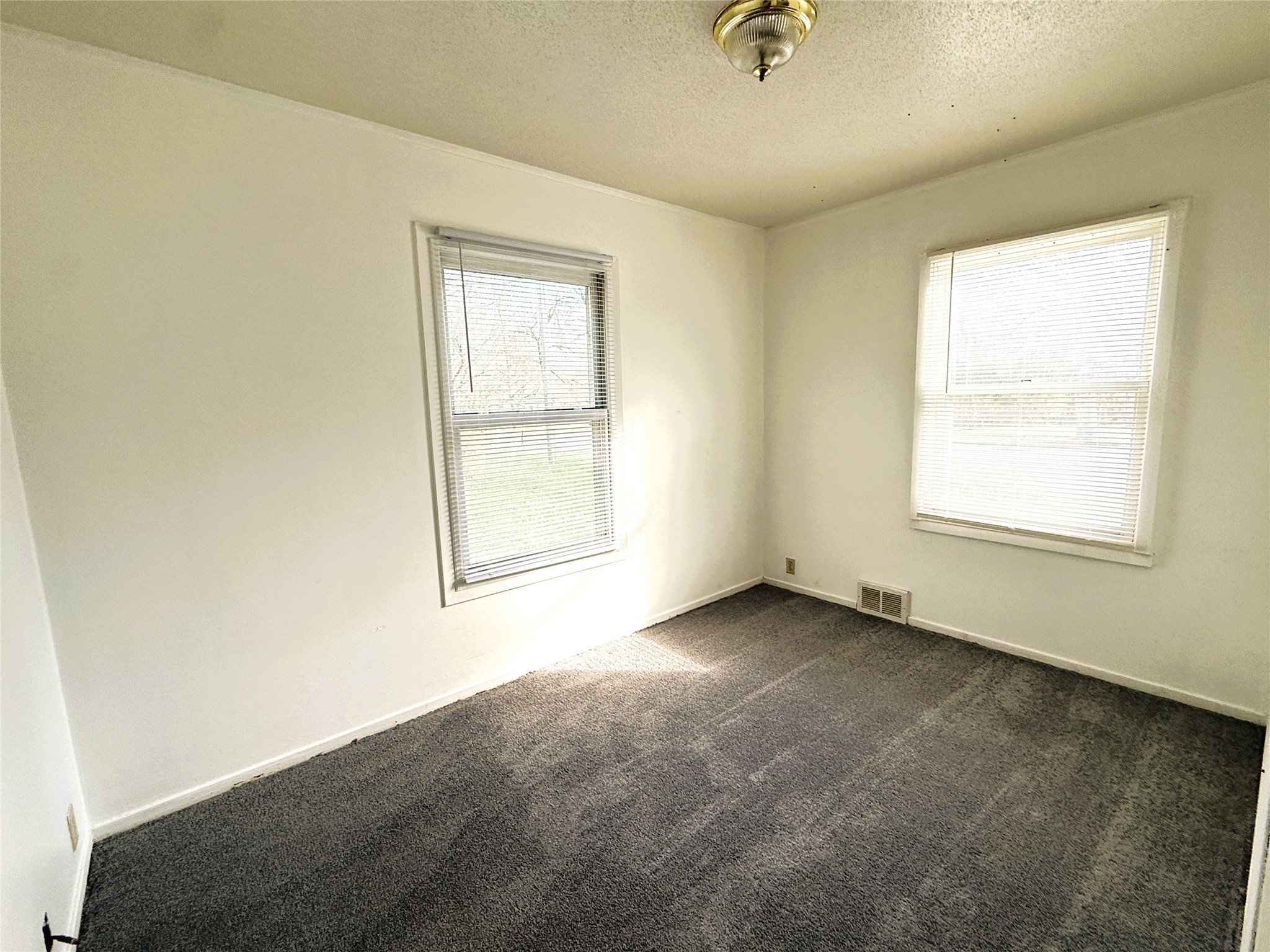 203 College Avenue Property Photo 16