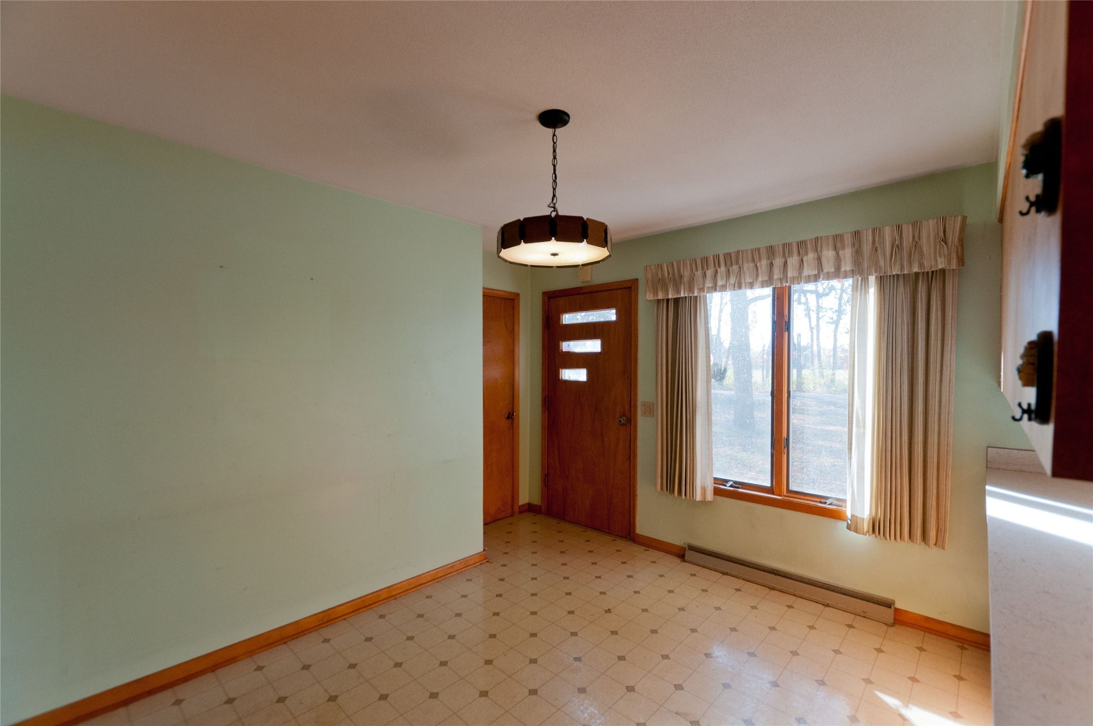 2227 20 1/2-20 1/4 Street Property Photo 14