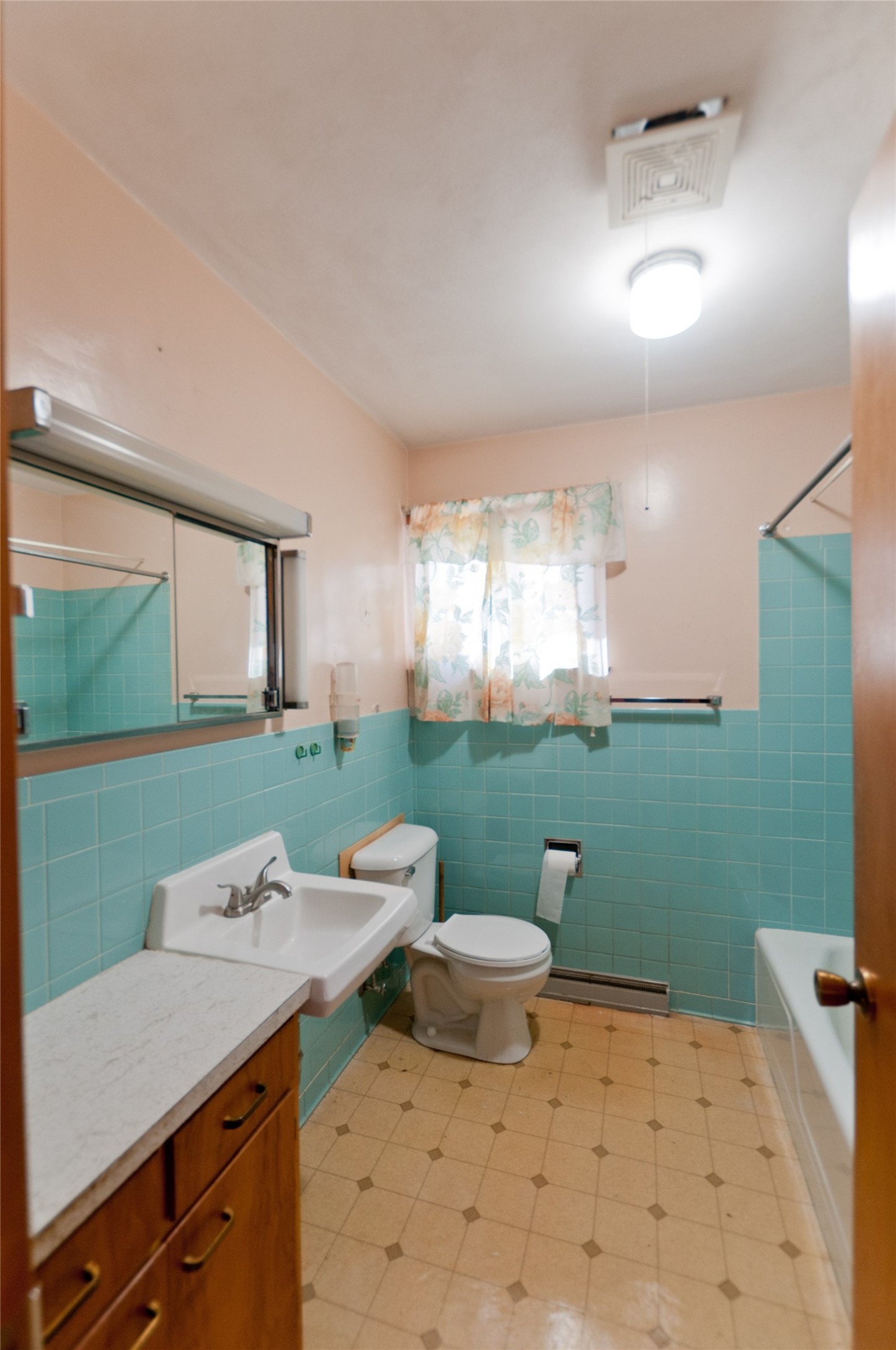 2227 20 1/2-20 1/4 Street Property Photo 21