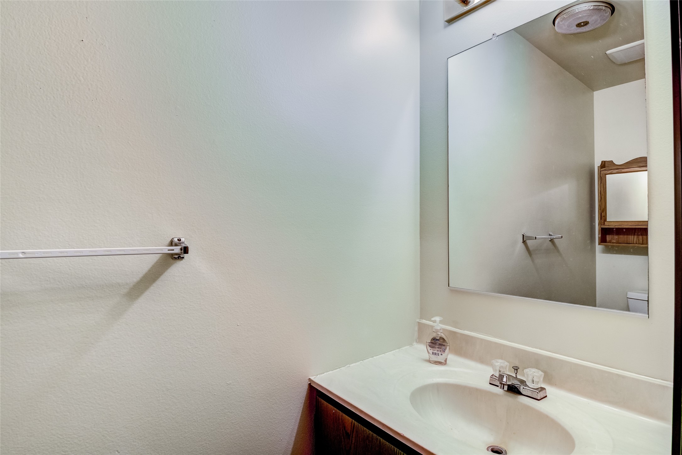 205 Galloway Court 1 Property Photo 6
