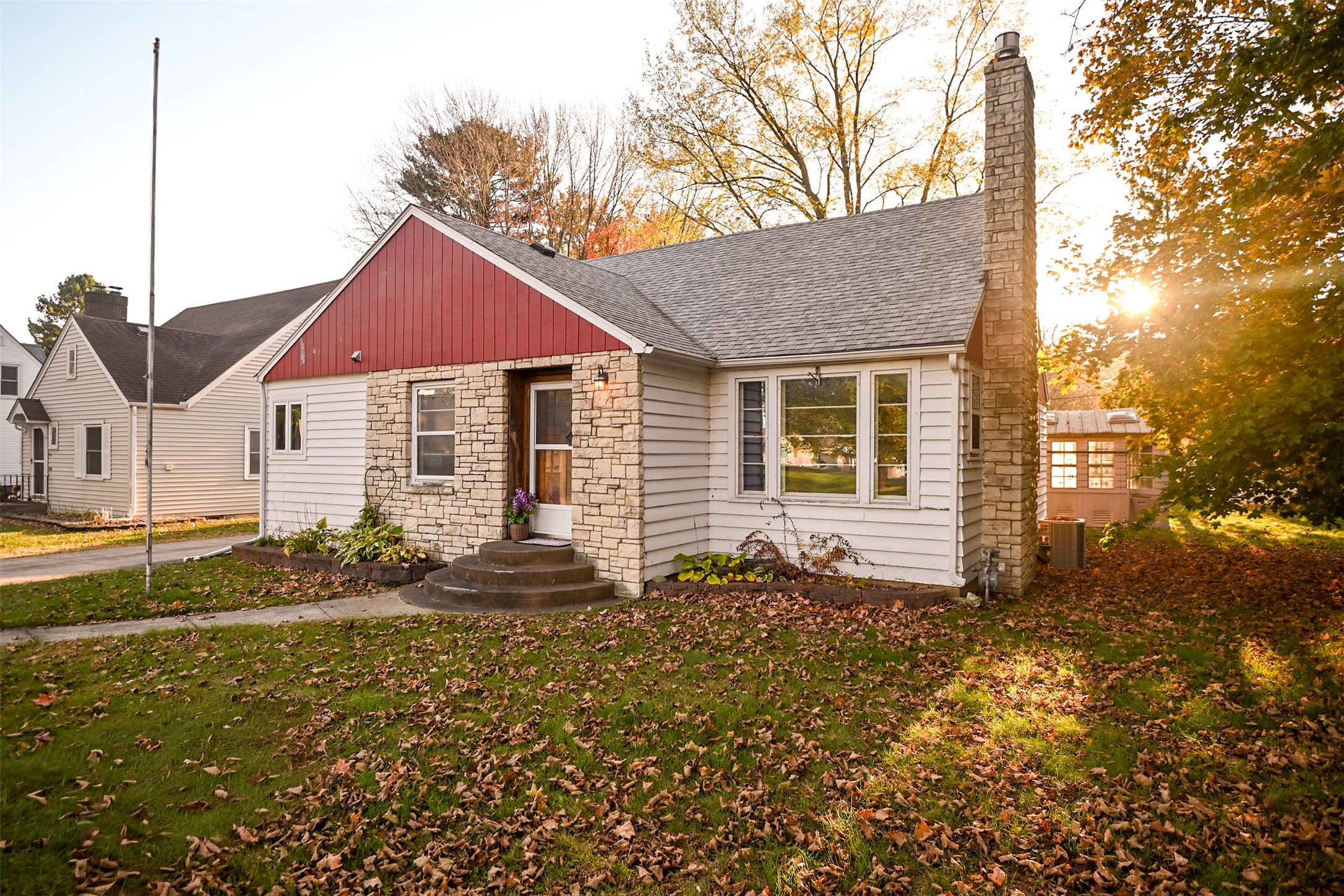 843 Hopwood Avenue Property Photo 1