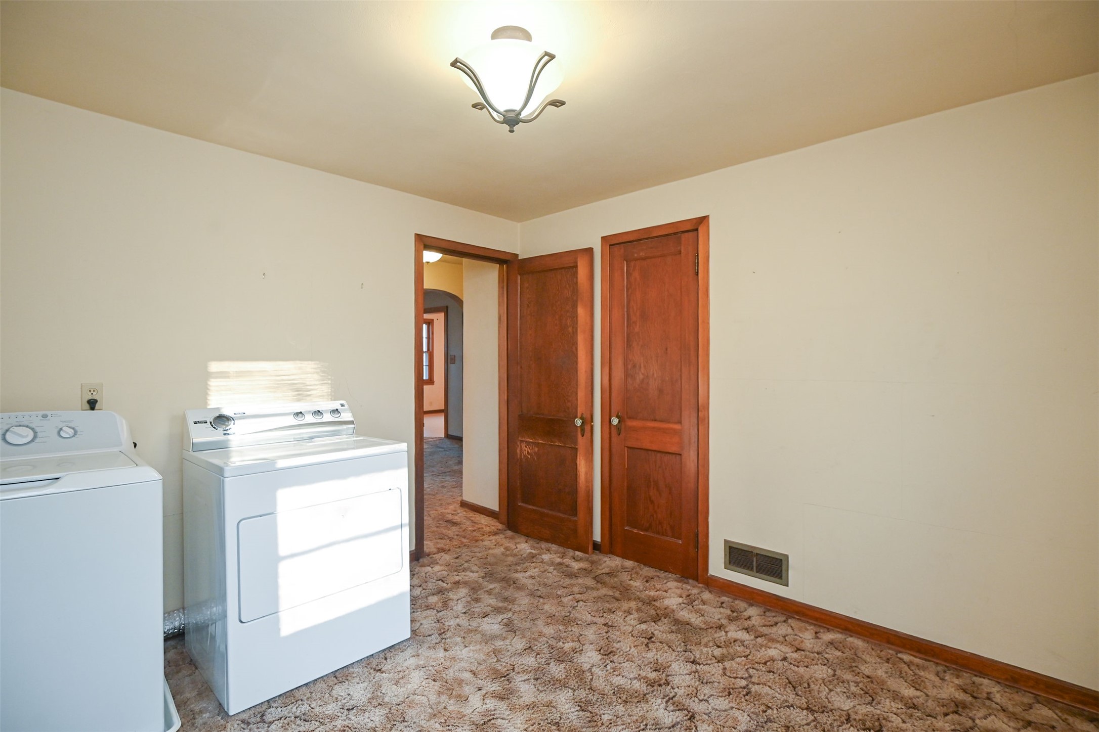 843 Hopwood Avenue Property Photo 19