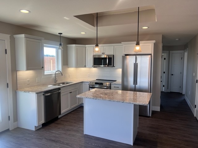 5511 Cottage Lane Property Photo 2