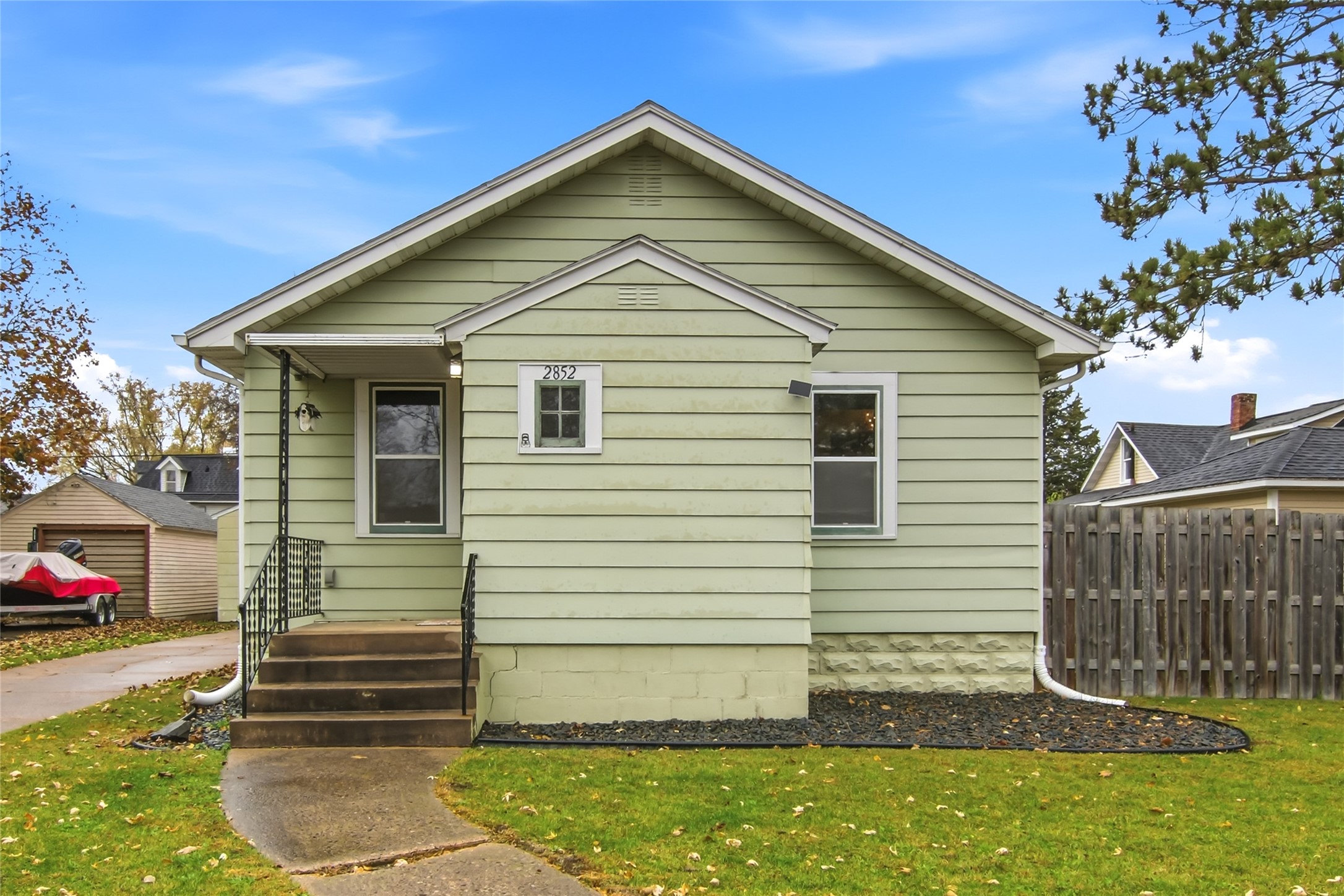 2852 5th Street Property Photo 1