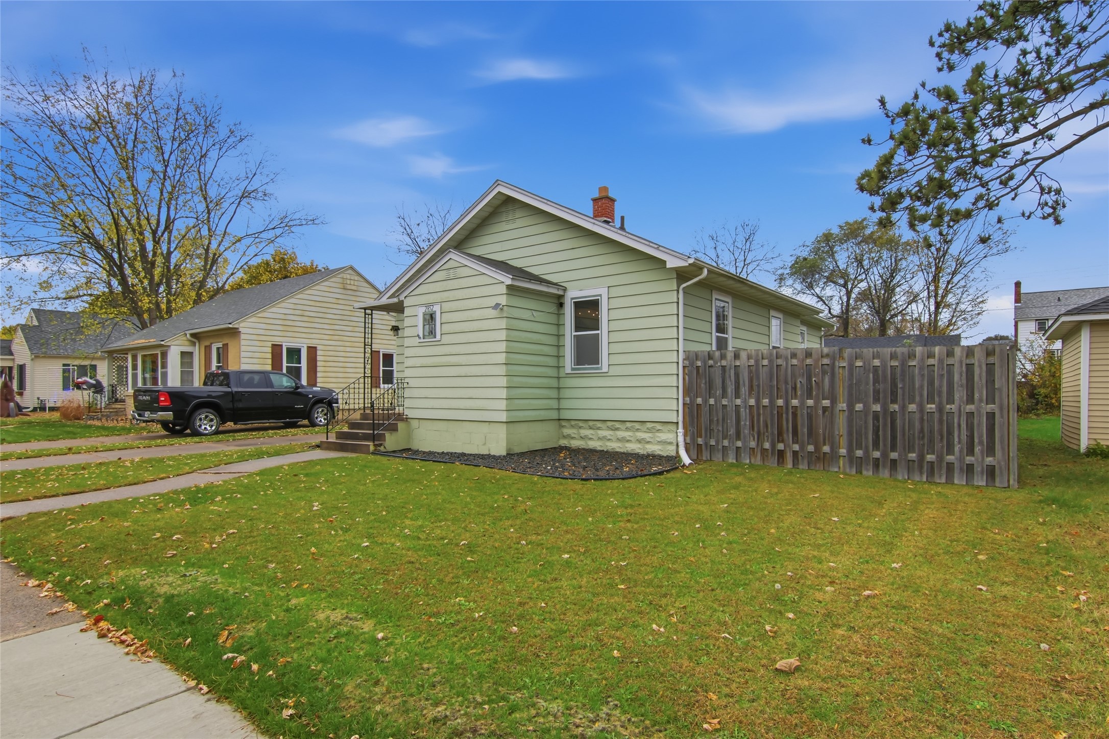 2852 5th Street Property Photo 5