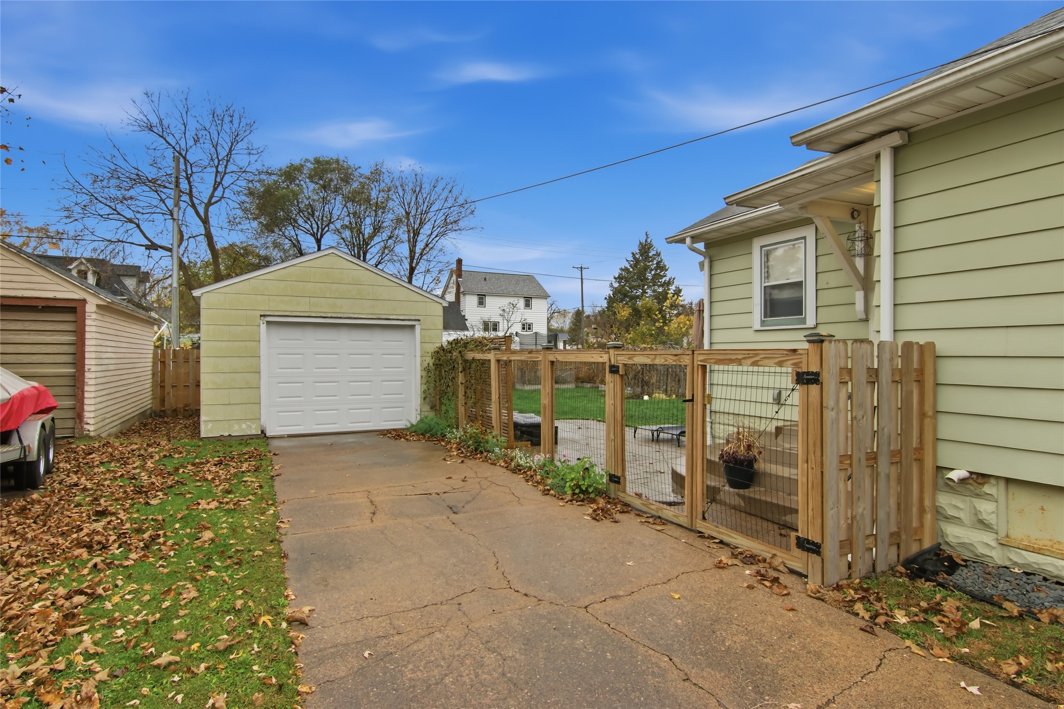 2852 5th Street Property Photo 6