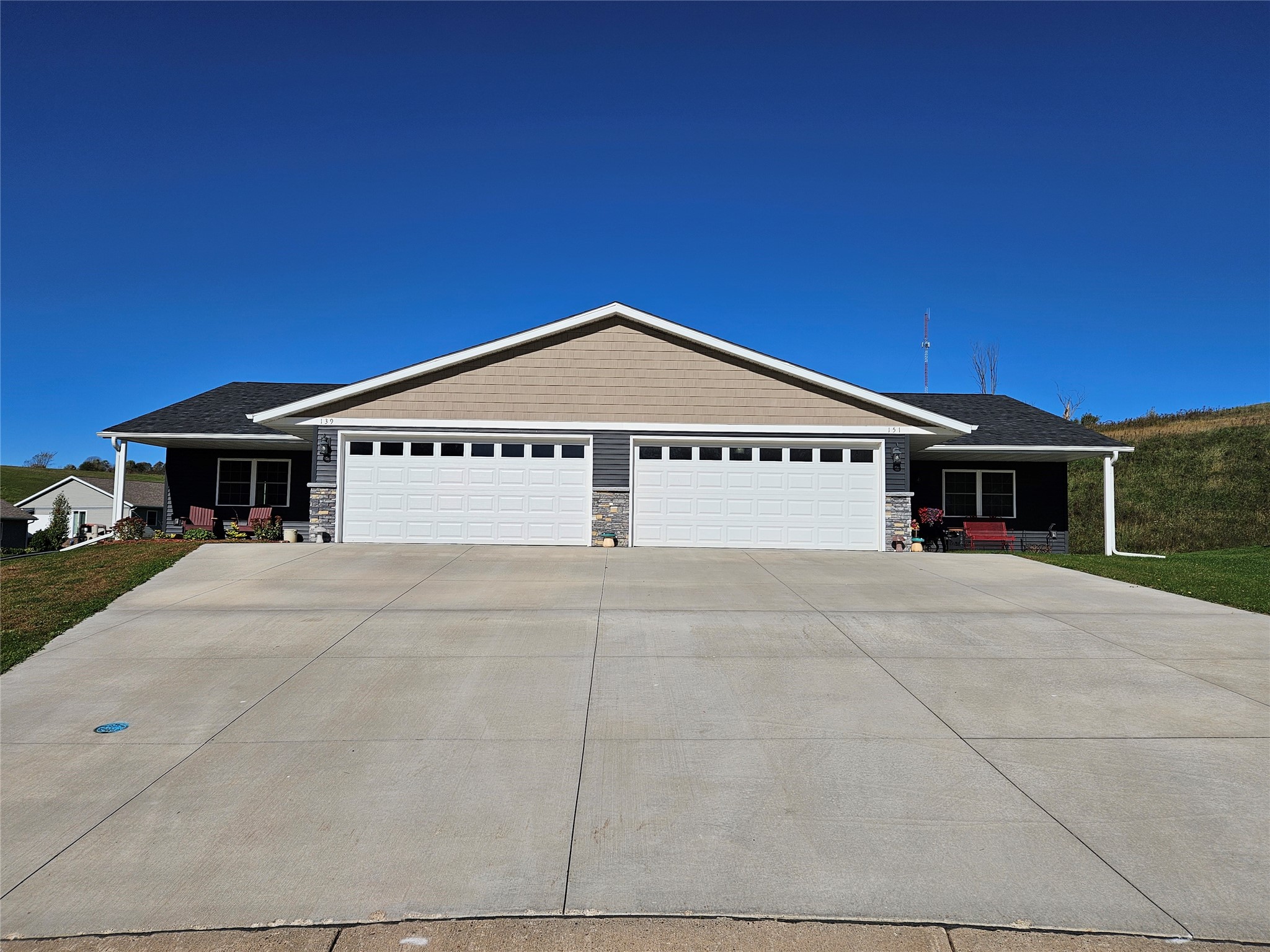 139 Fairview Court Property Photo 4