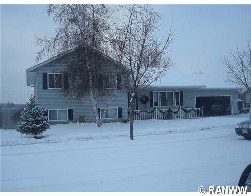 1611 Sierra Drive S Property Photo 1