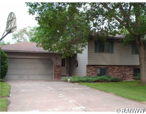 2825 Neptune Court Property Photo 1