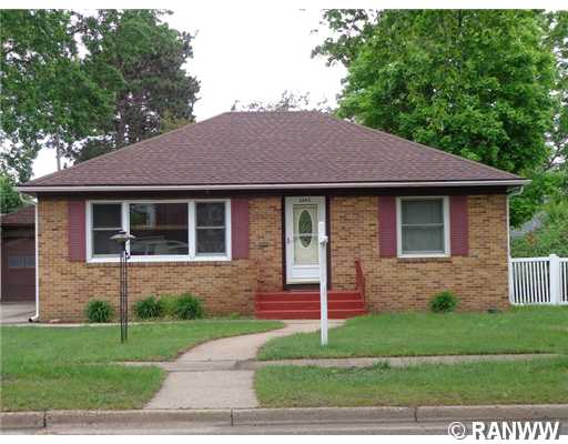 228 E Macarthur Avenue Property Photo 1
