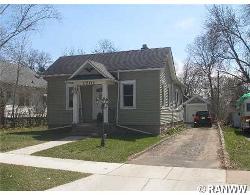 1701 Summit Street Property Photo 1