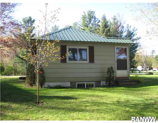 E5835 800th Avenue Property Photo 1