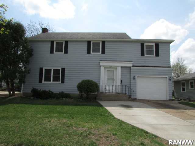 1719 Main Street Property Photo 1