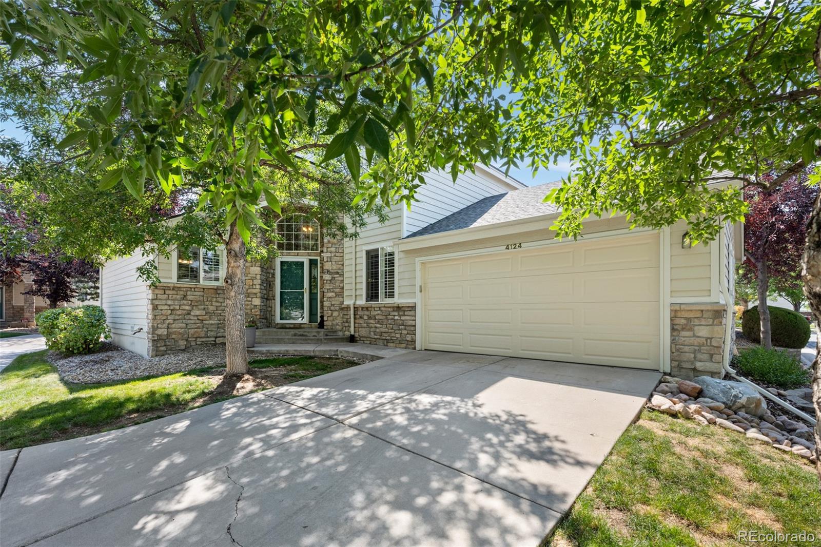 4124 E Hinsdale Circle Property Photo 1