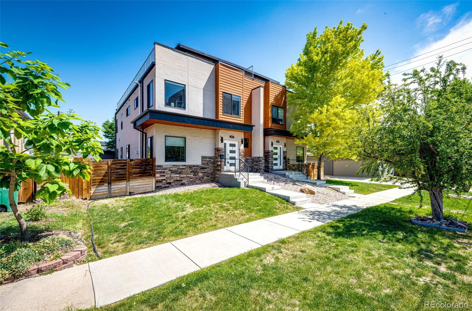 3427 W Conejos Place