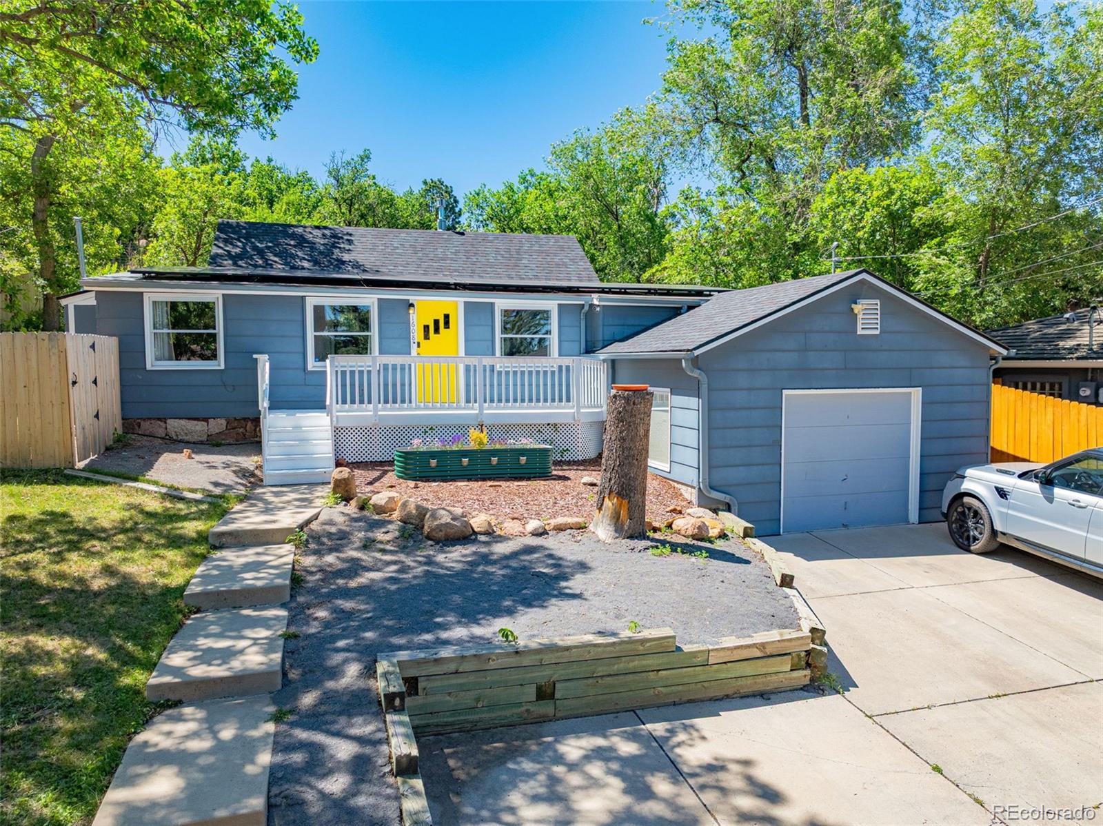 1608 Highland Way Property Photo 1