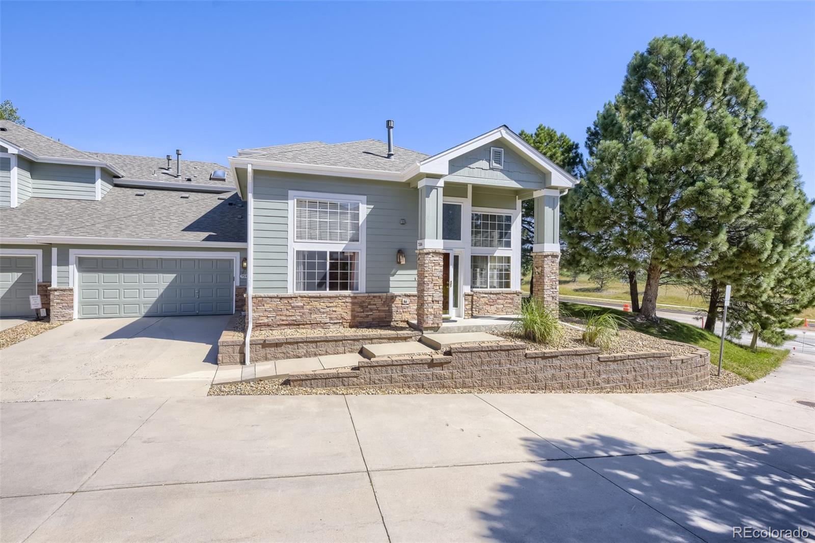 7594 Pineridge Trail Property Photo 1