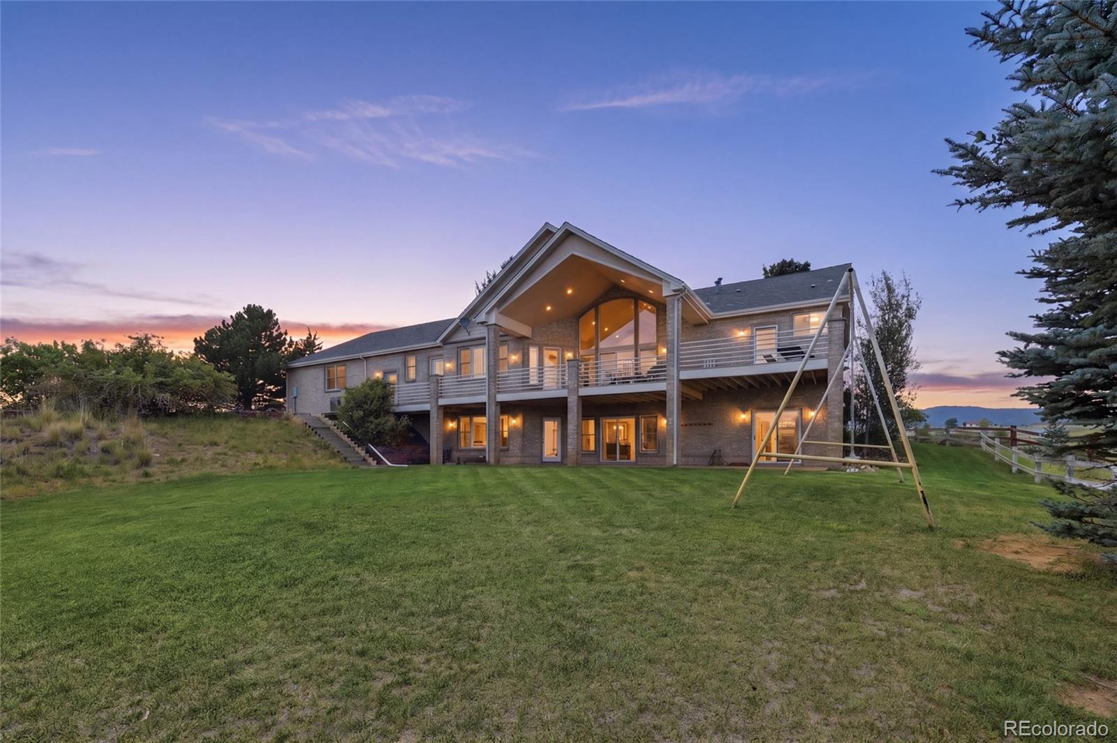 5506 Mustang Circle