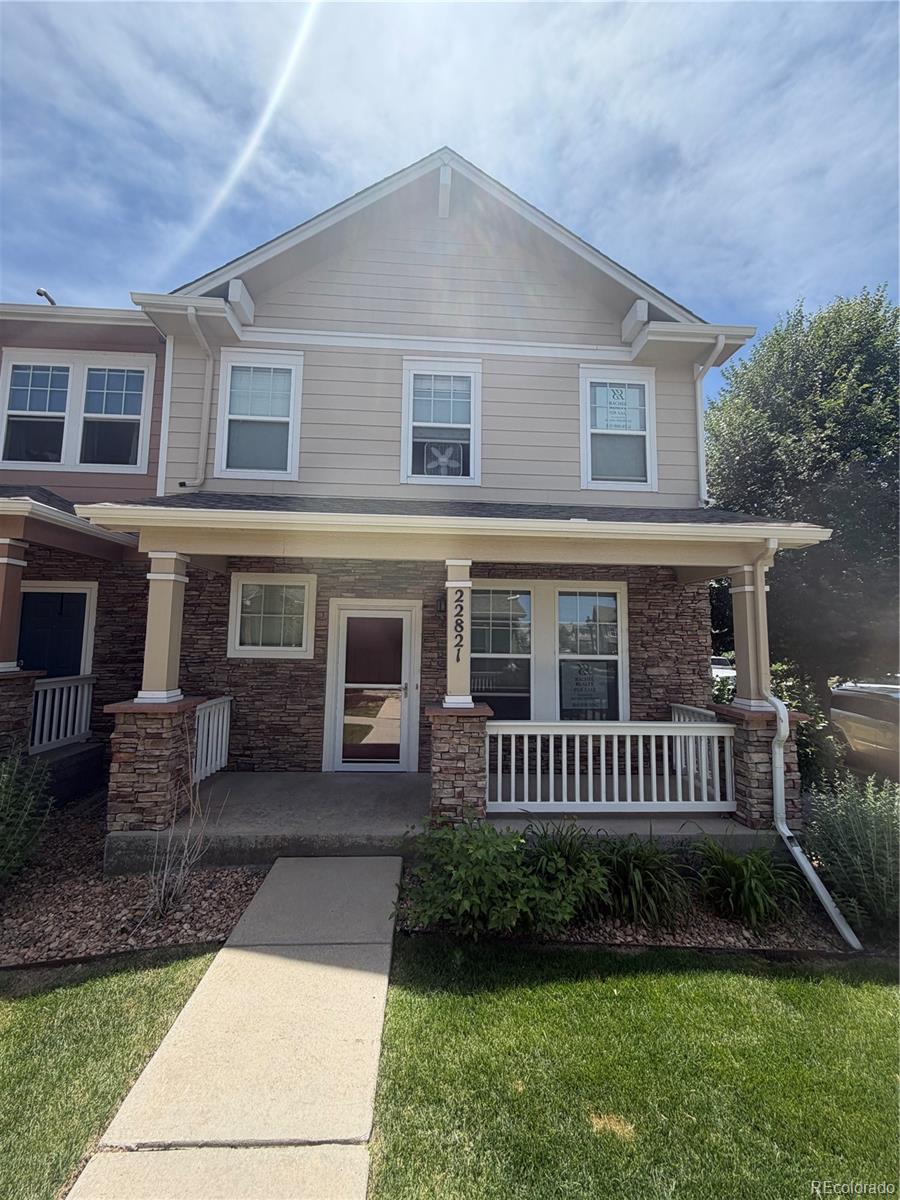 22821 E Briarwood Place Property Photo 1