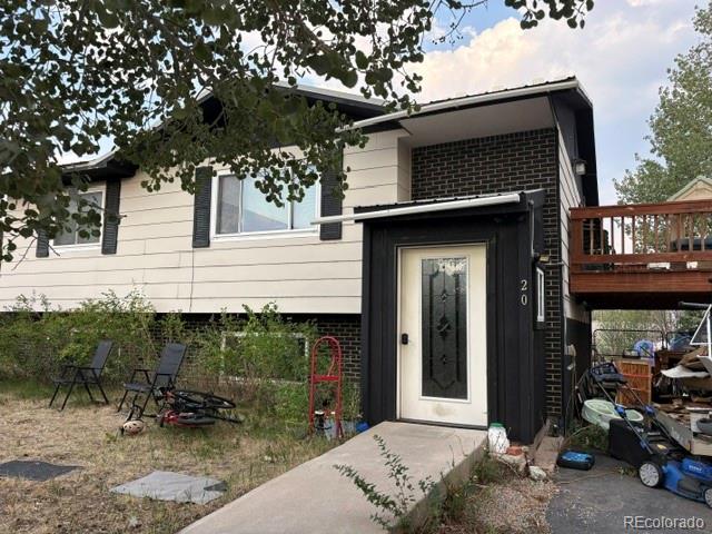220 20th Property Photo 1
