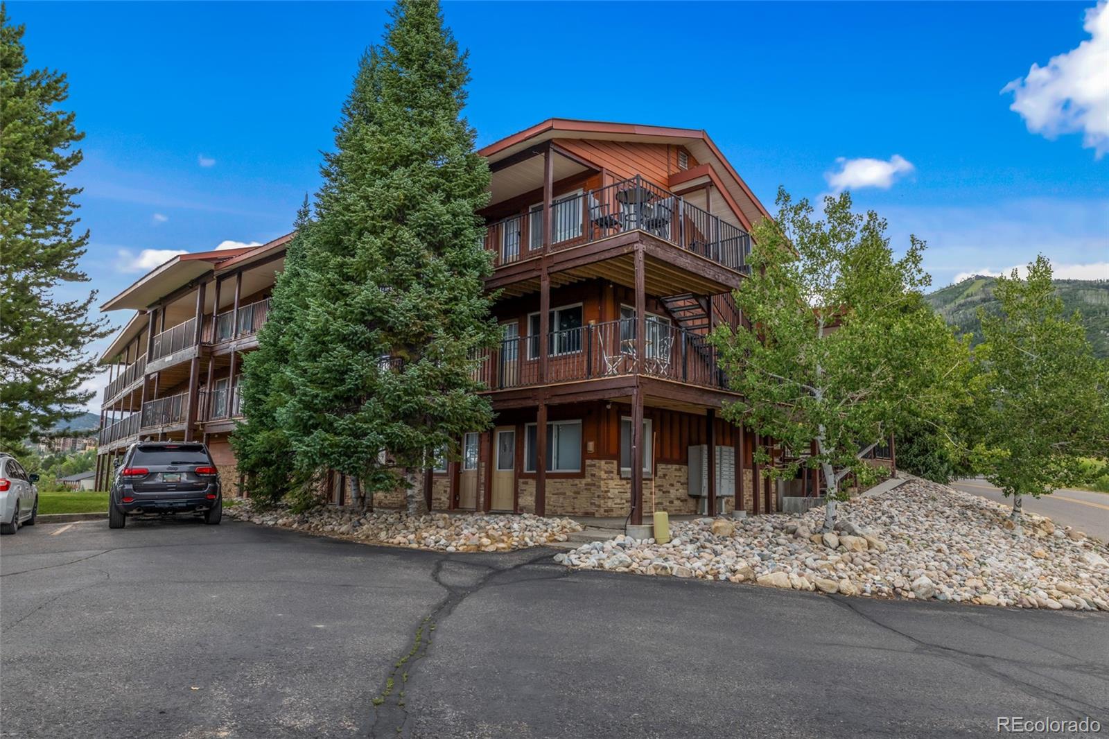 3295 Apres Ski Way B8