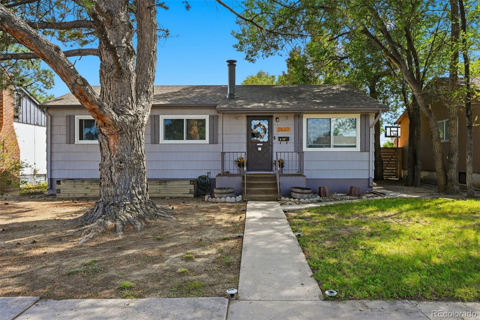 2637 Waldean Street Property Photo 1