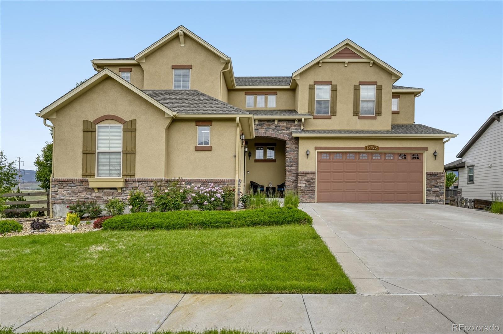 17812 W 83rd Place Property Photo 1
