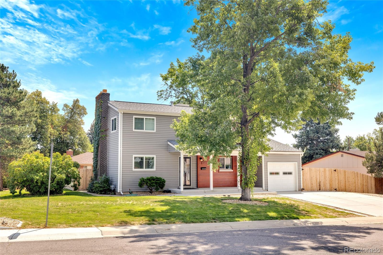 5982 Taft Street Property Photo 1