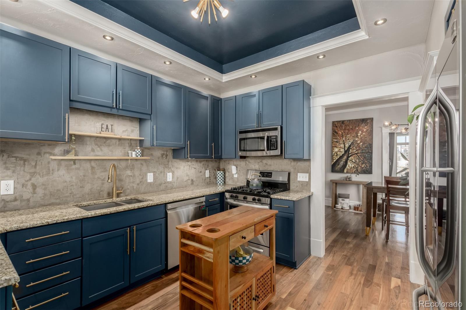300 S Lincoln Street Property Photo 1