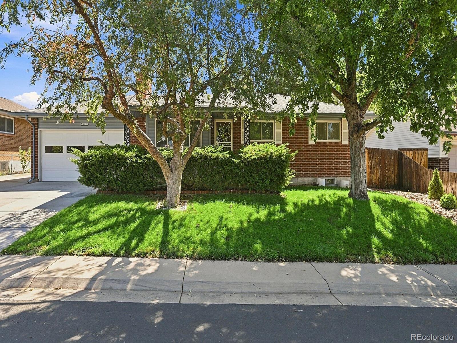 8942 Seton Property Photo 1