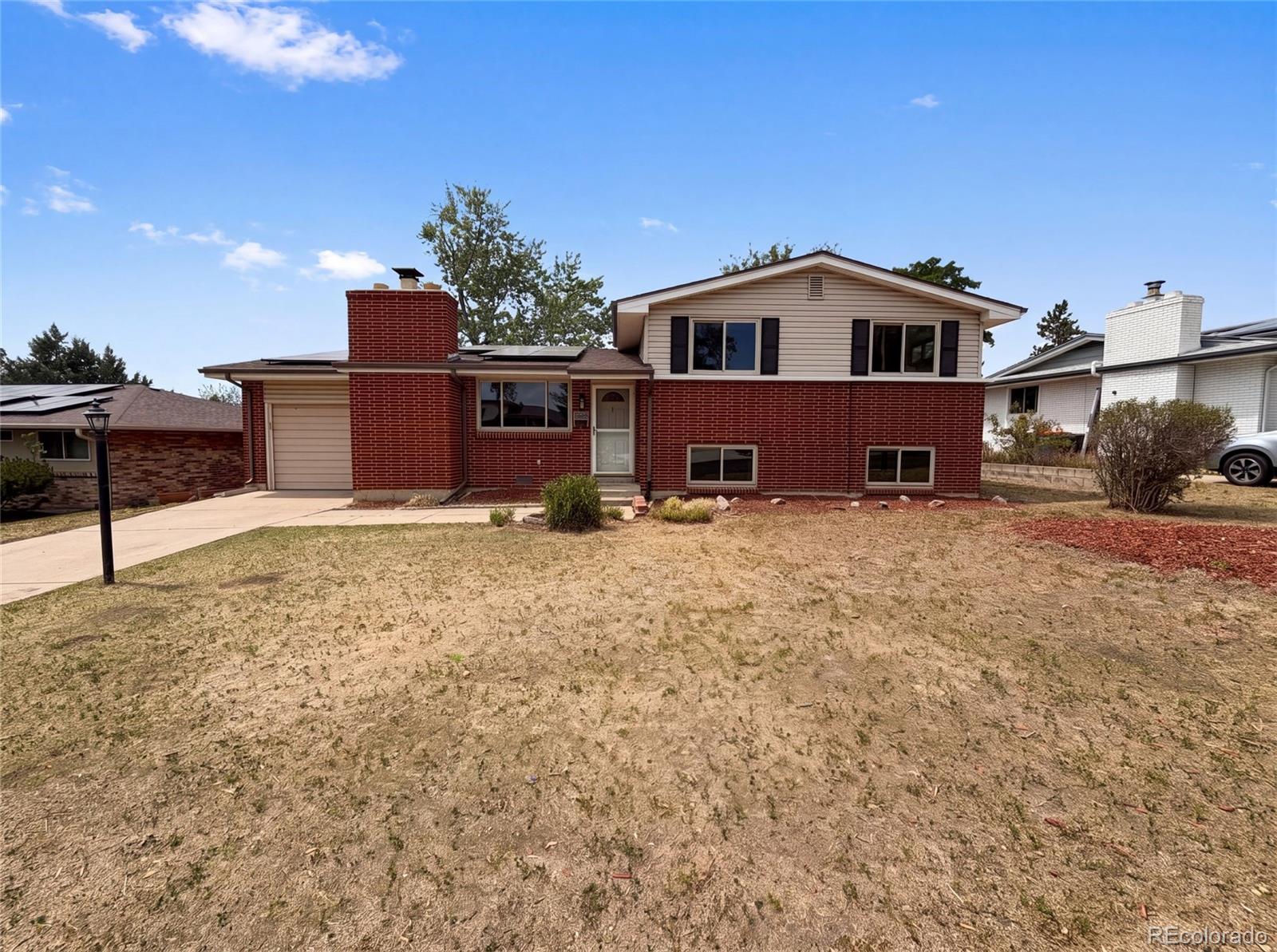 885 W 7th Avenue Drive Property Photo 1