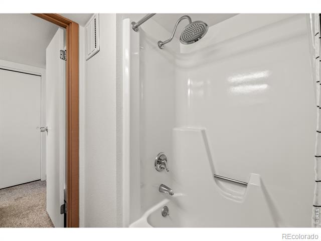 212 Property Photo 15