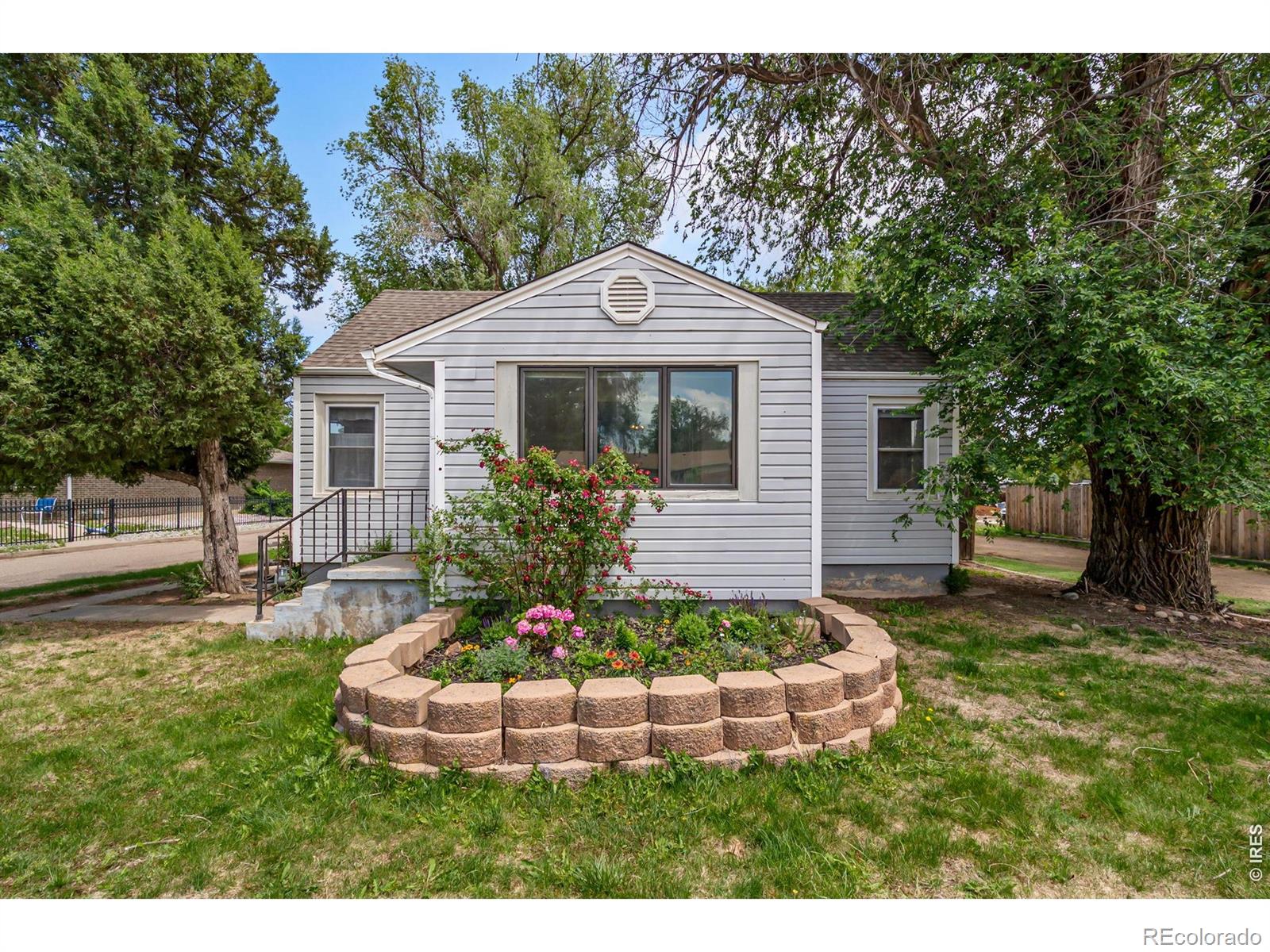 1230 Hover Street Property Photo 1