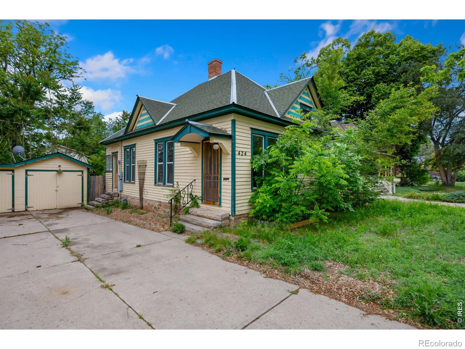 424 W 5th Street Property Photo 1