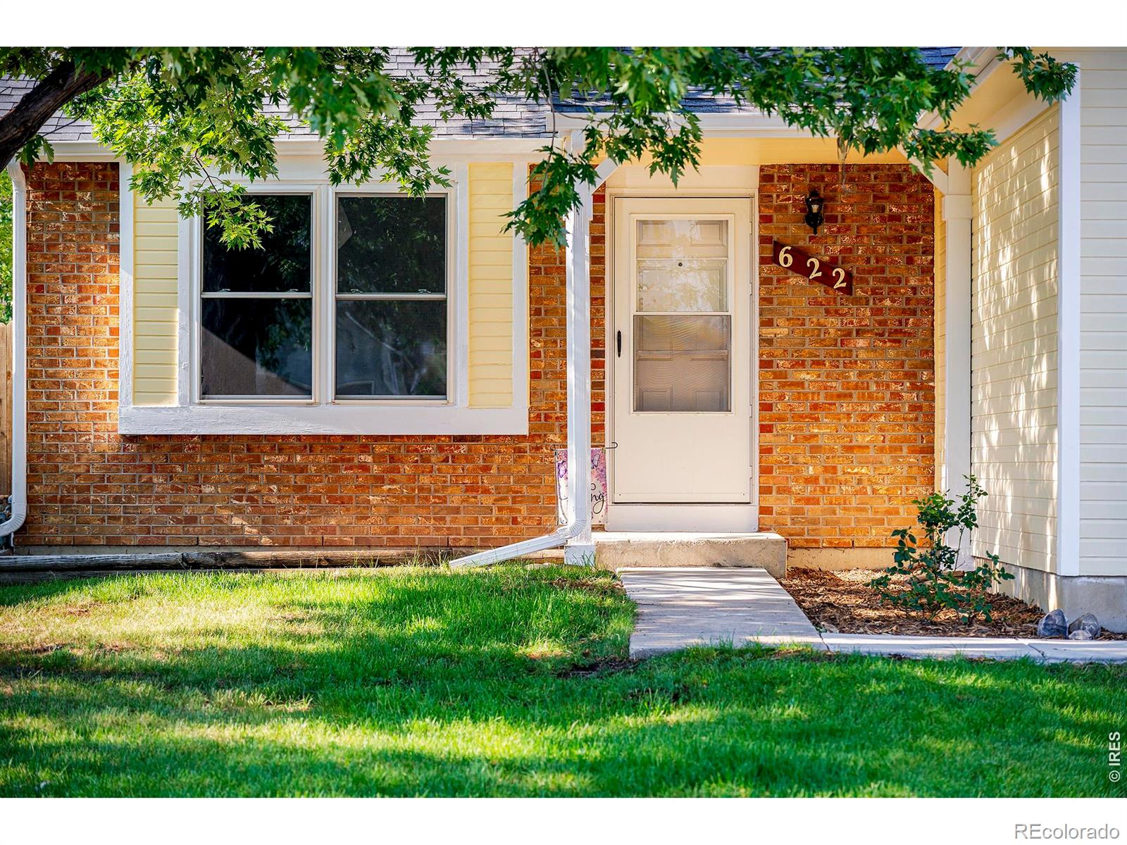 622 Dahlia Way Property Photo 1
