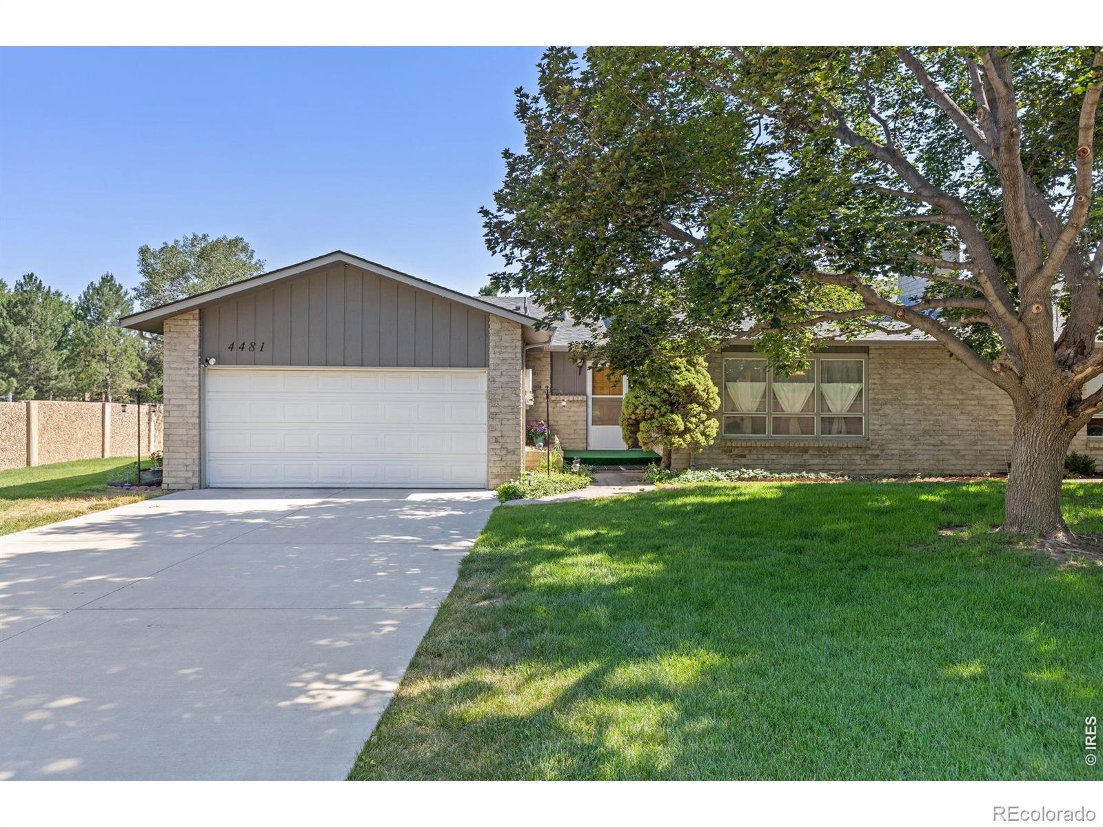 4481 W Pioneer Drive Property Photo 1