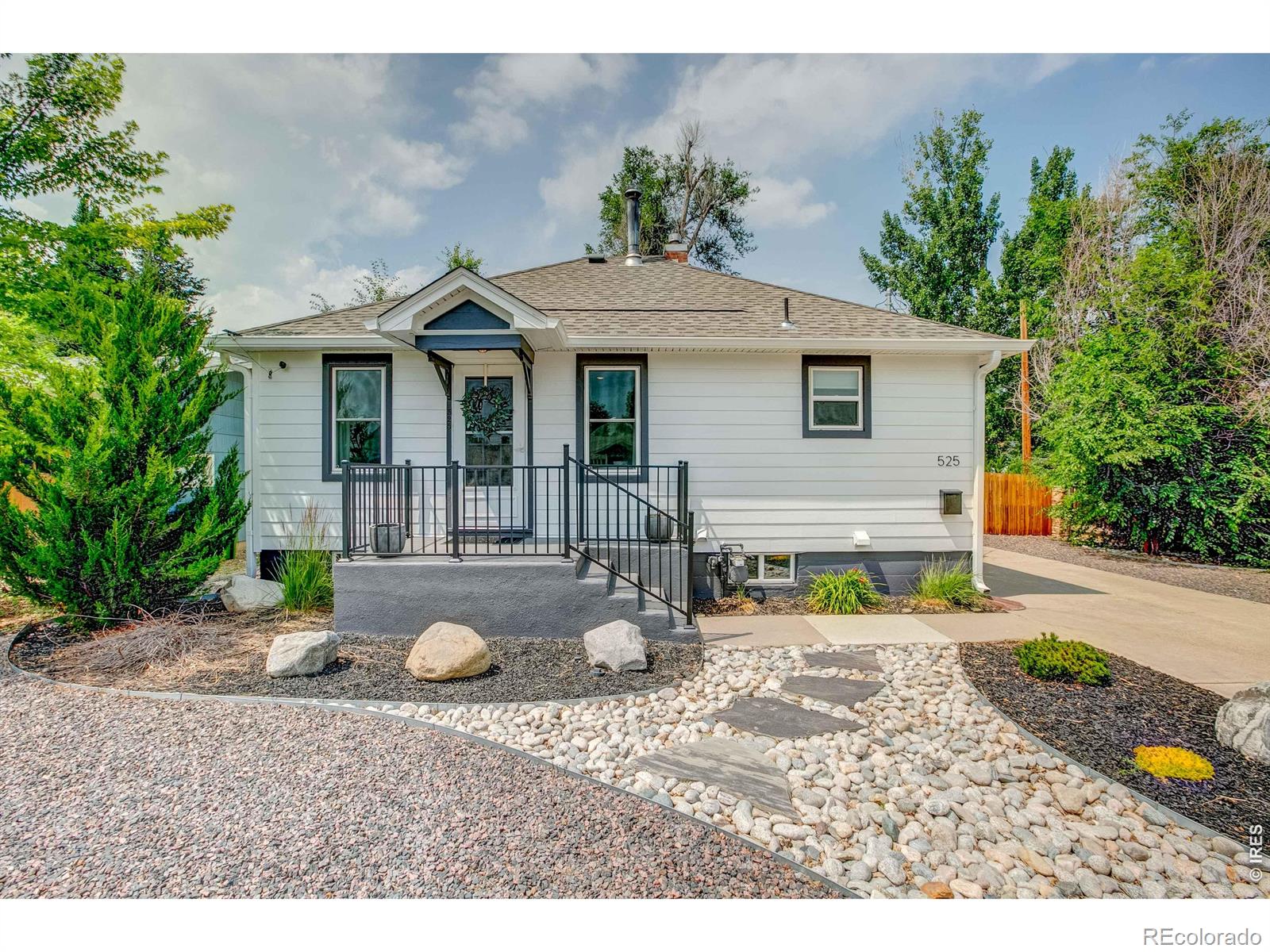 525 W 9th Street Property Photo 1
