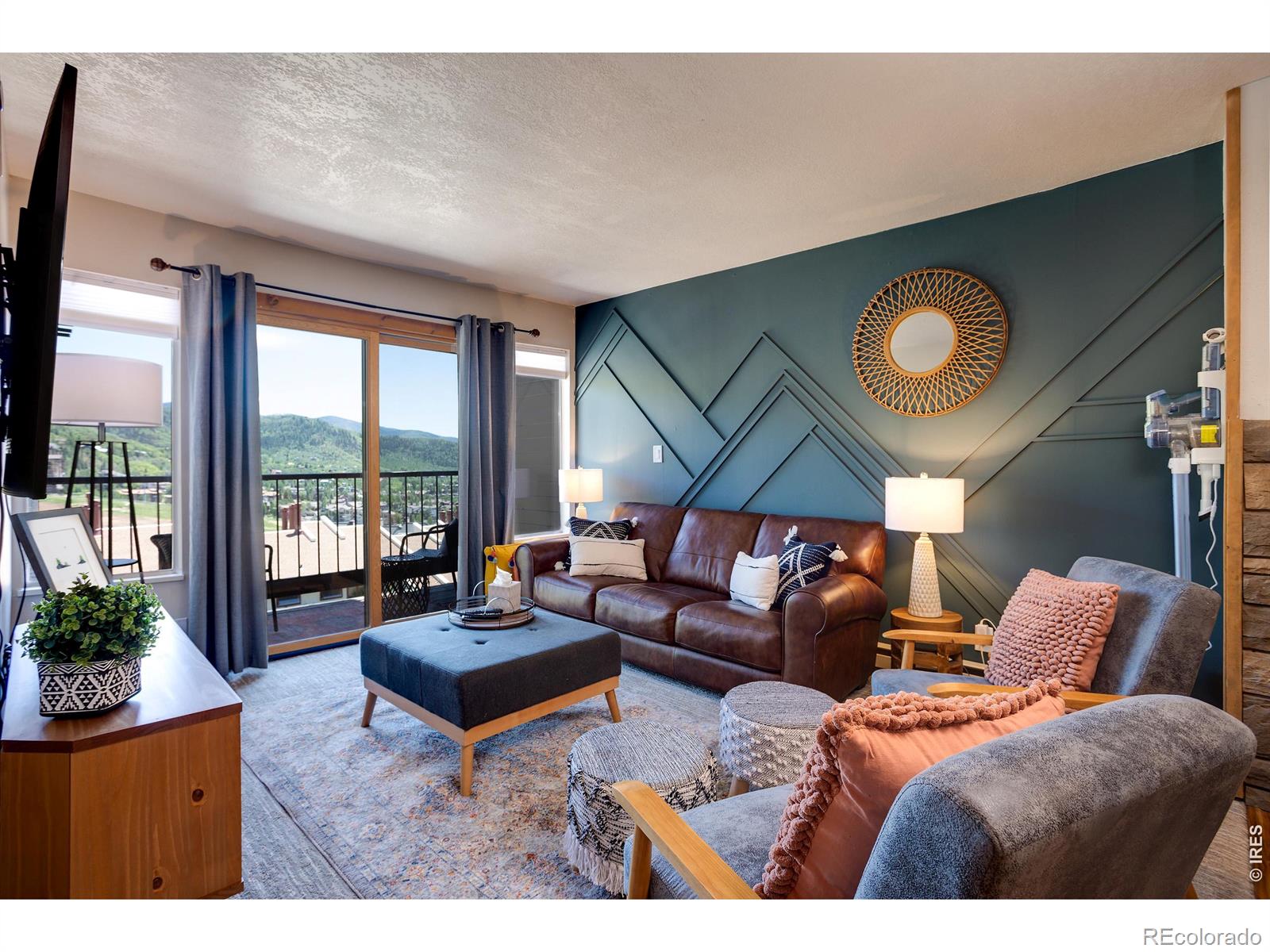206 Property Photo 1