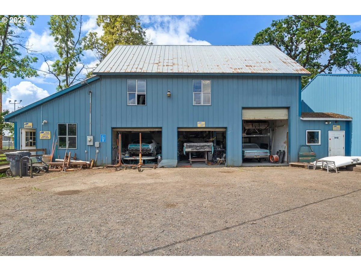 13780 S Macksburg Rd Property Photo 1