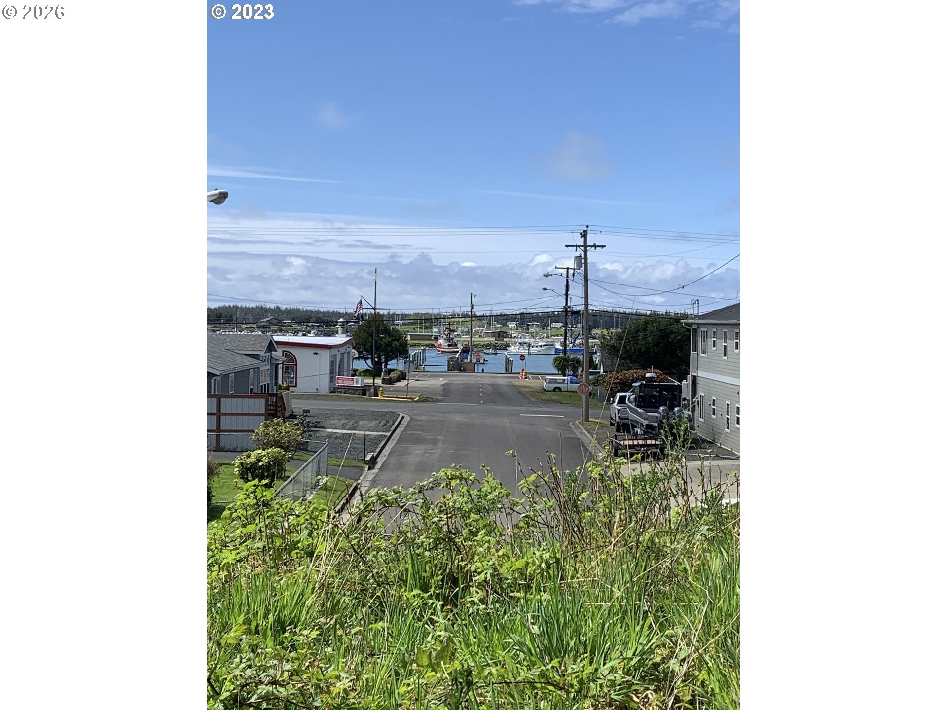 600 Clearlake Ave Property Photo 1