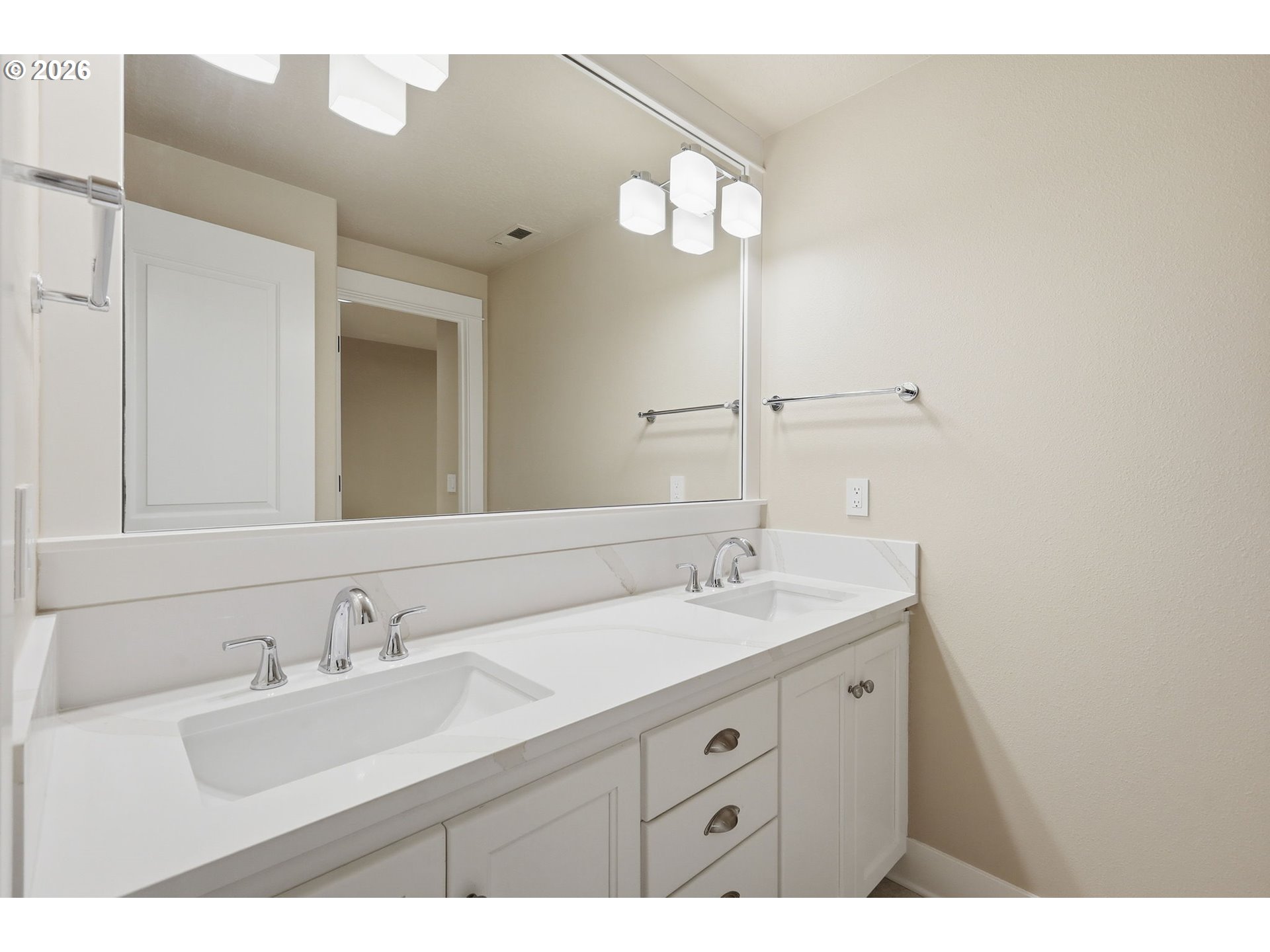 2154 Sparrow Ct Property Photo 26