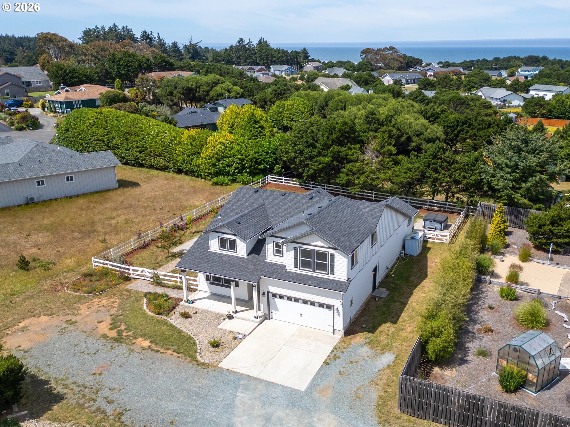 717 Seabird Dr Sw Property Photo 3