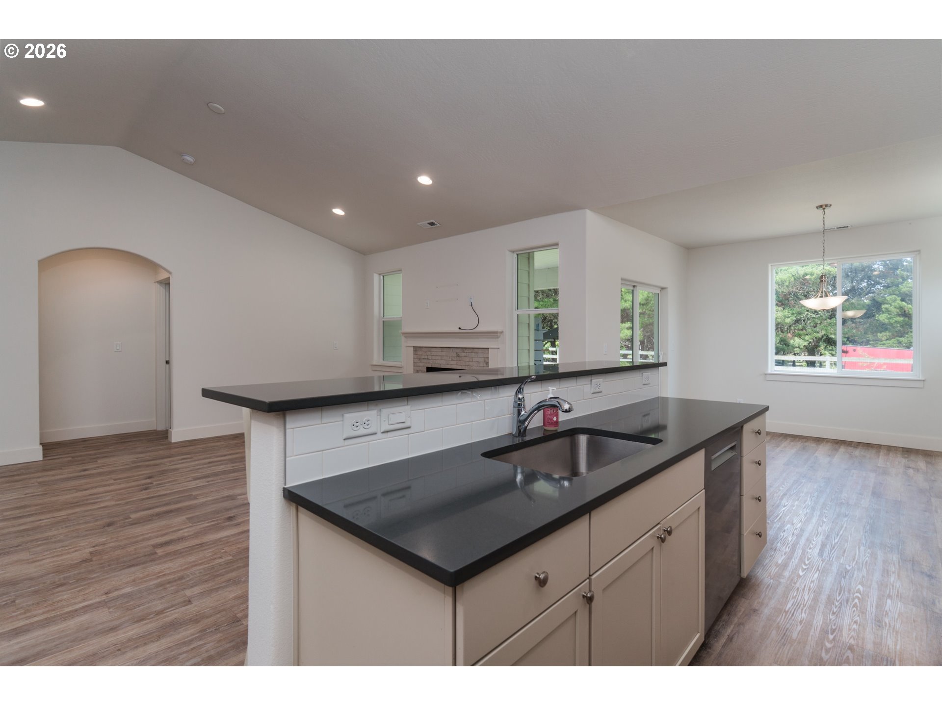 717 Seabird Dr Sw Property Photo 16